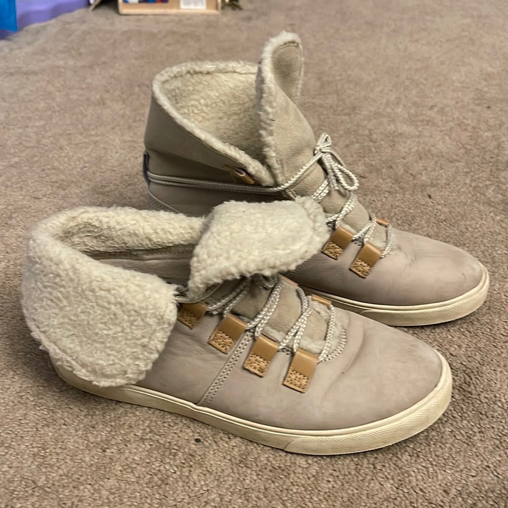 Timberland High Top Fur Lined Sneakers